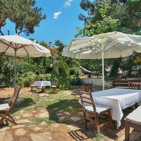 Mavi Pension Hotel Ayvalik Luaran gambar