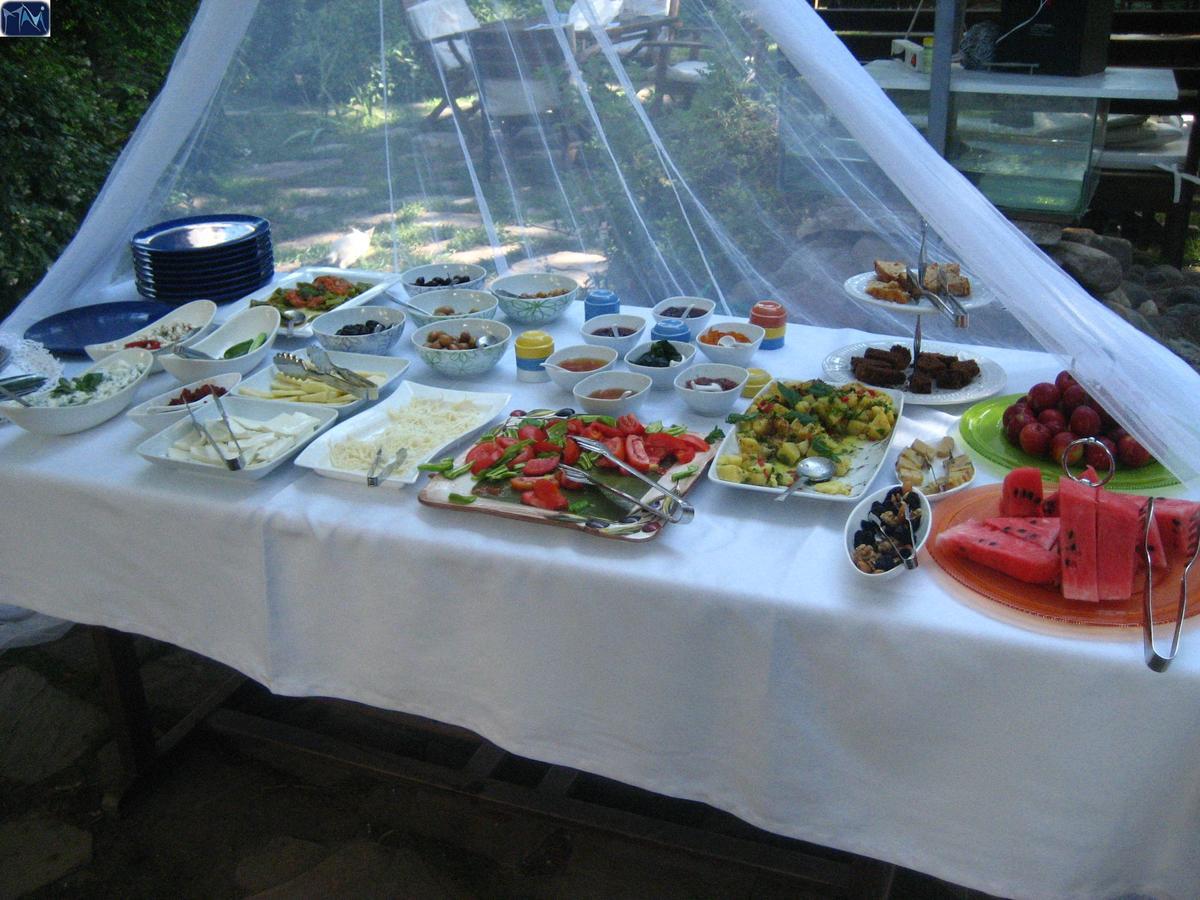 Mavi Pension Hotel Ayvalik Luaran gambar